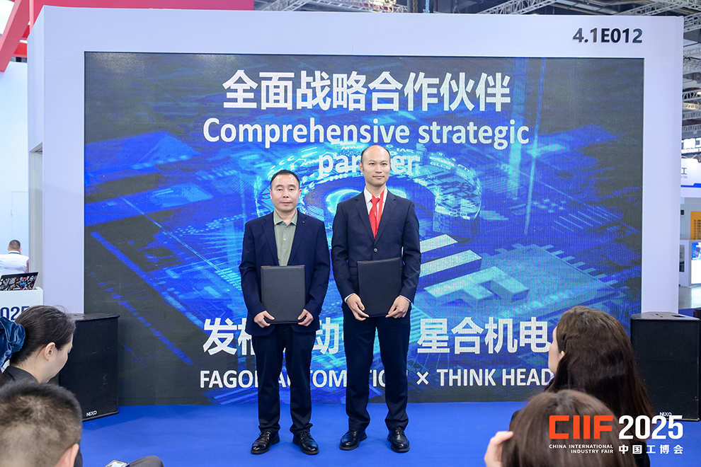 1759122204257659.jpg 晓.jpg